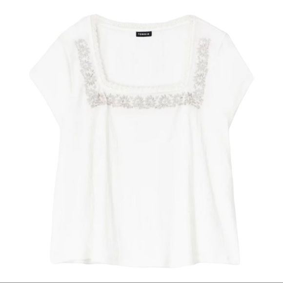 TORRID IVORY CREPE EMBROIDERED TOP - Picture 1 of 5